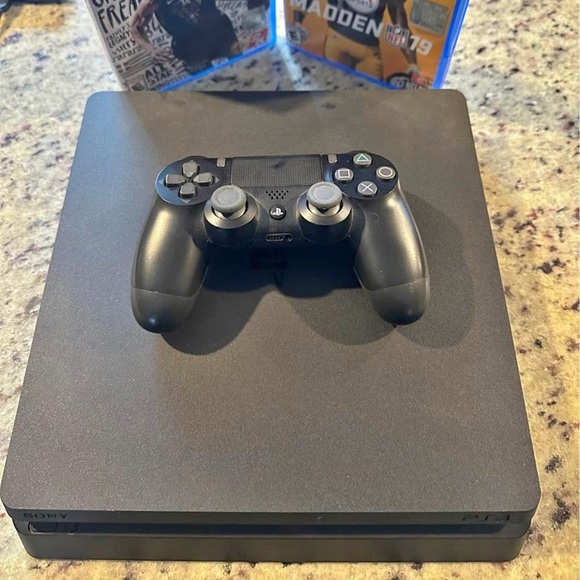 Ps4 with controller no games